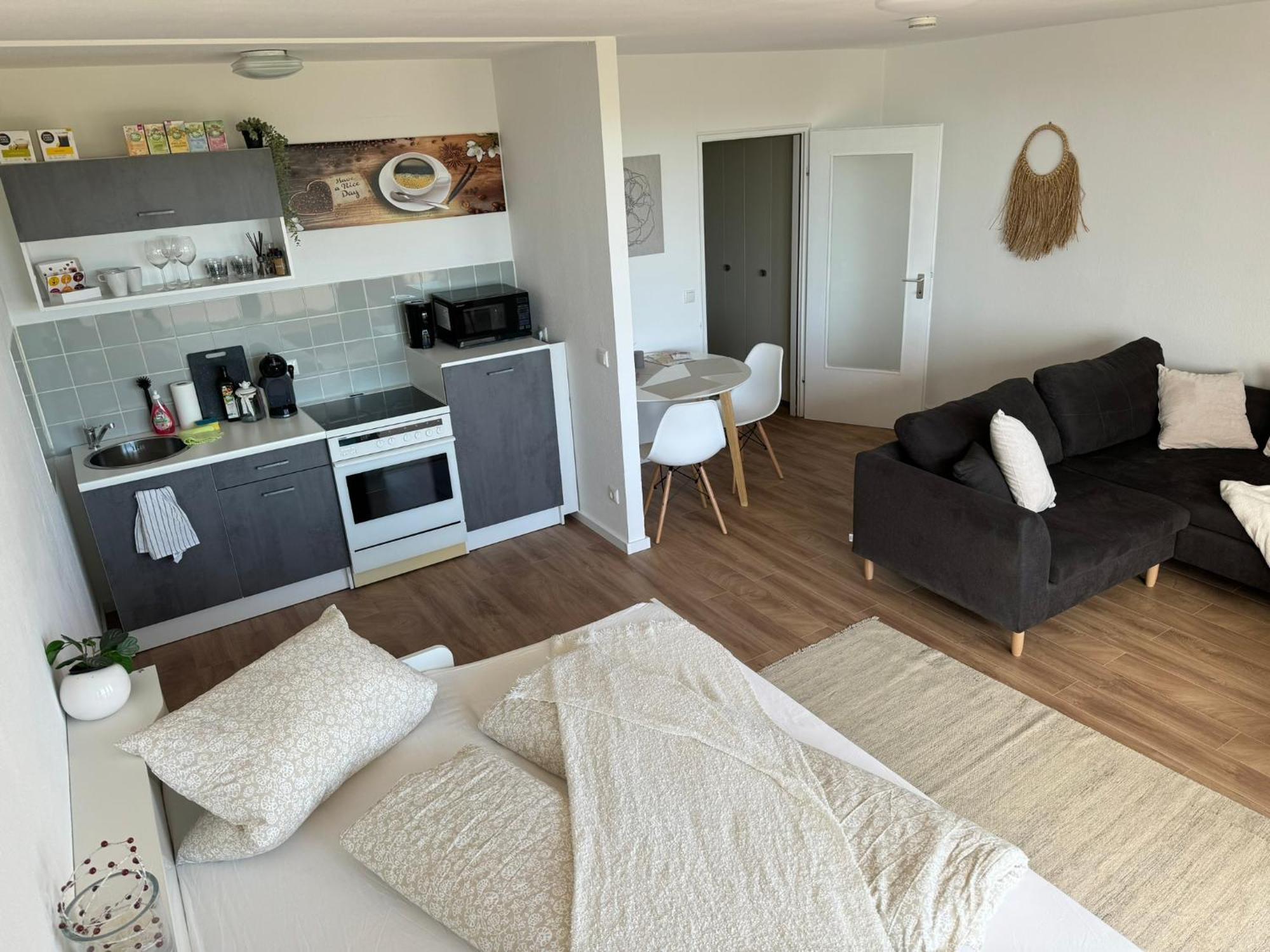 1 Zimmer Wohnung Mit Balkon Und Kueche بايروث المظهر الخارجي الصورة